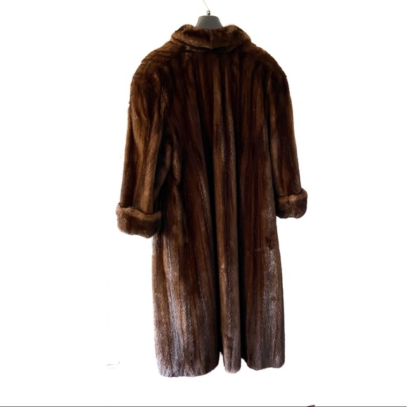 Mahogany Mink Fur Coat - Picture 5 of 8